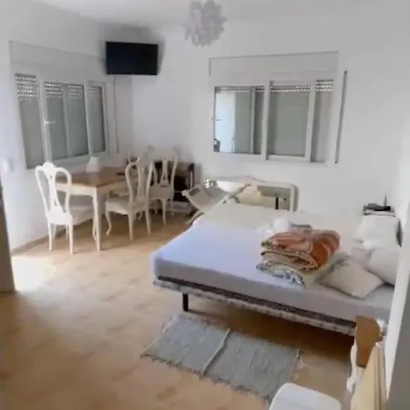 Bambu 1, Cala Montgo A Menos De Un Minuto De La Playa * L'Escala